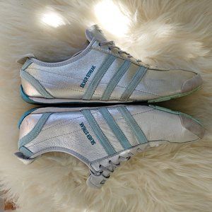 RARE Adidas Silver Streak Sneakers Light/ Baby and Turquoise Blue Suede (8 US)